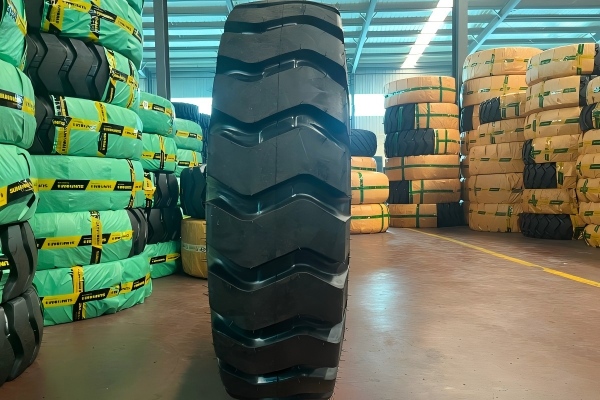 SUNDOM 14.00-24 (E-3/L-3) Tire Deep Dive: The Strong Shield for Heavy Equipment