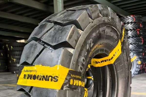 Sundom 7.00-12 Forklift Tyre- Block Pattern with Puncture resistance