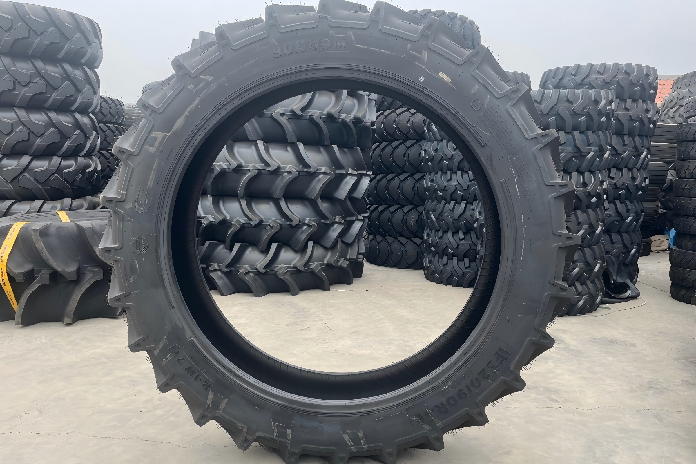 320/90R46 R-1W Agricultural Tire for Tractors